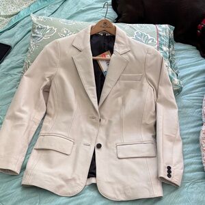 Elegant Cream Blazer